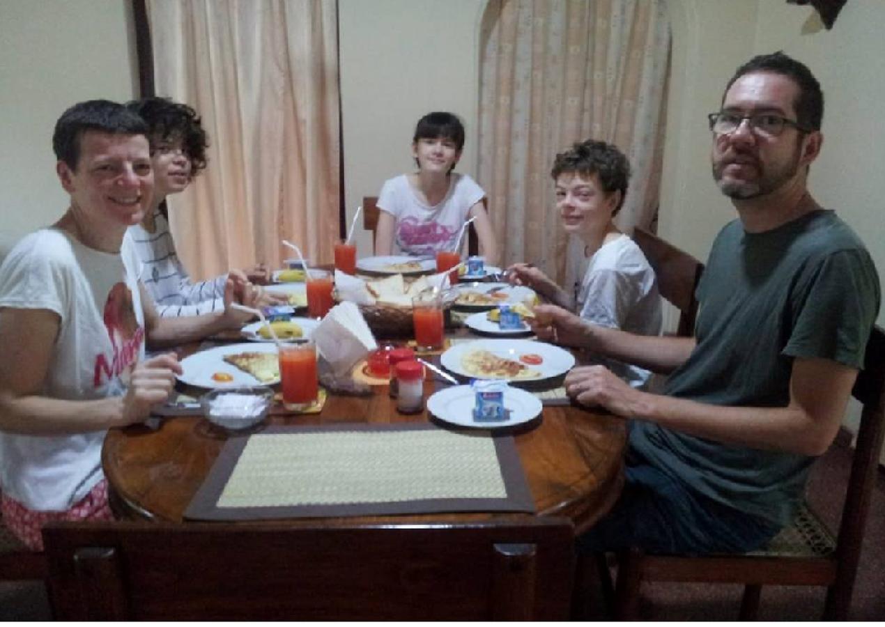 נגומבו Mama'S Hostel By Taprobane מראה חיצוני תמונה